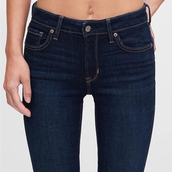 GAP Women's Mid Rise Skinny Jean Legging Pants - size 18/34. - Picture 4 of 5